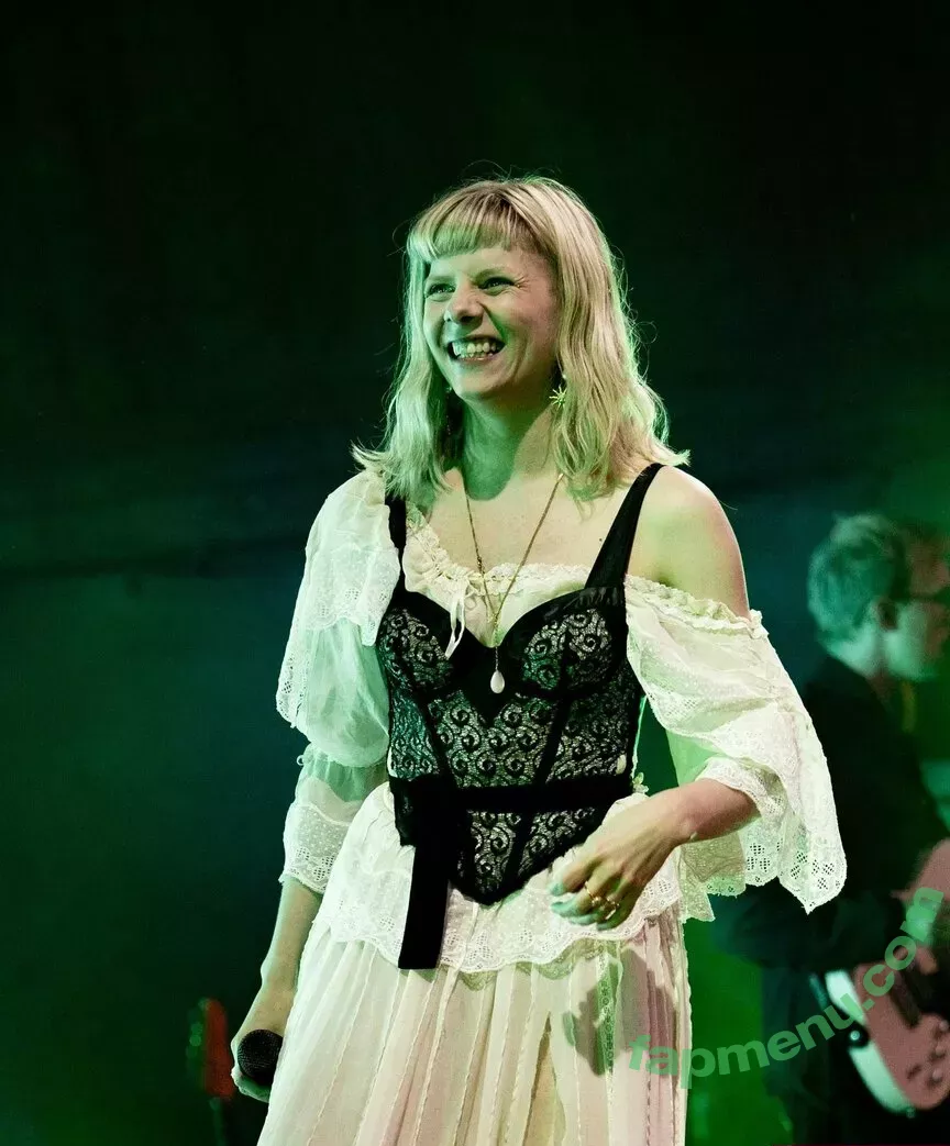 Aurora Aksnes nude photo #0256 (auroramusic / singer)