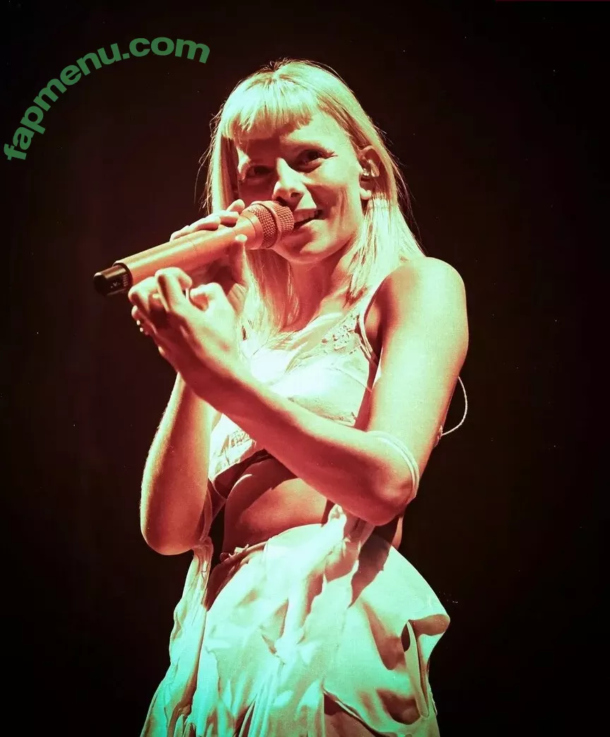 Aurora Aksnes nude photo #0306 (auroramusic / singer)