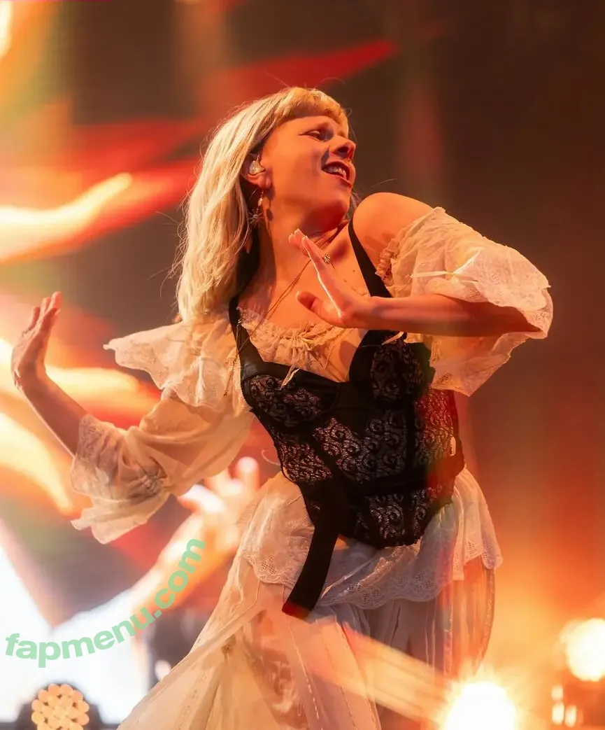 Aurora Aksnes nude photo #0433 (auroramusic / singer)