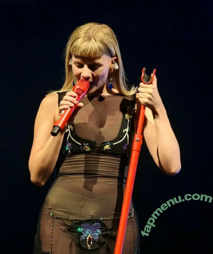 Aurora Aksnes nude photo #0497 (auroramusic / singer)