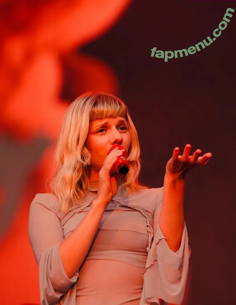 Aurora Aksnes nude photo #0500 (auroramusic / singer)