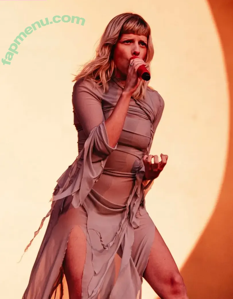 Aurora Aksnes nude photo #0502 (auroramusic / singer)