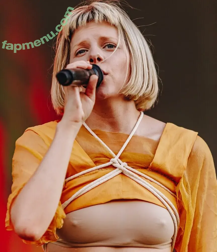 Aurora Aksnes nude photo #0507 (auroramusic / singer)