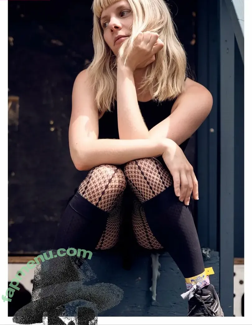 Aurora Aksnes nude photo #0562 (auroramusic / singer)