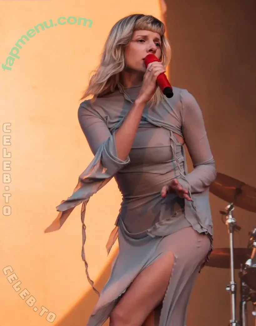 Aurora Aksnes nude photo #0570 (auroramusic / singer)