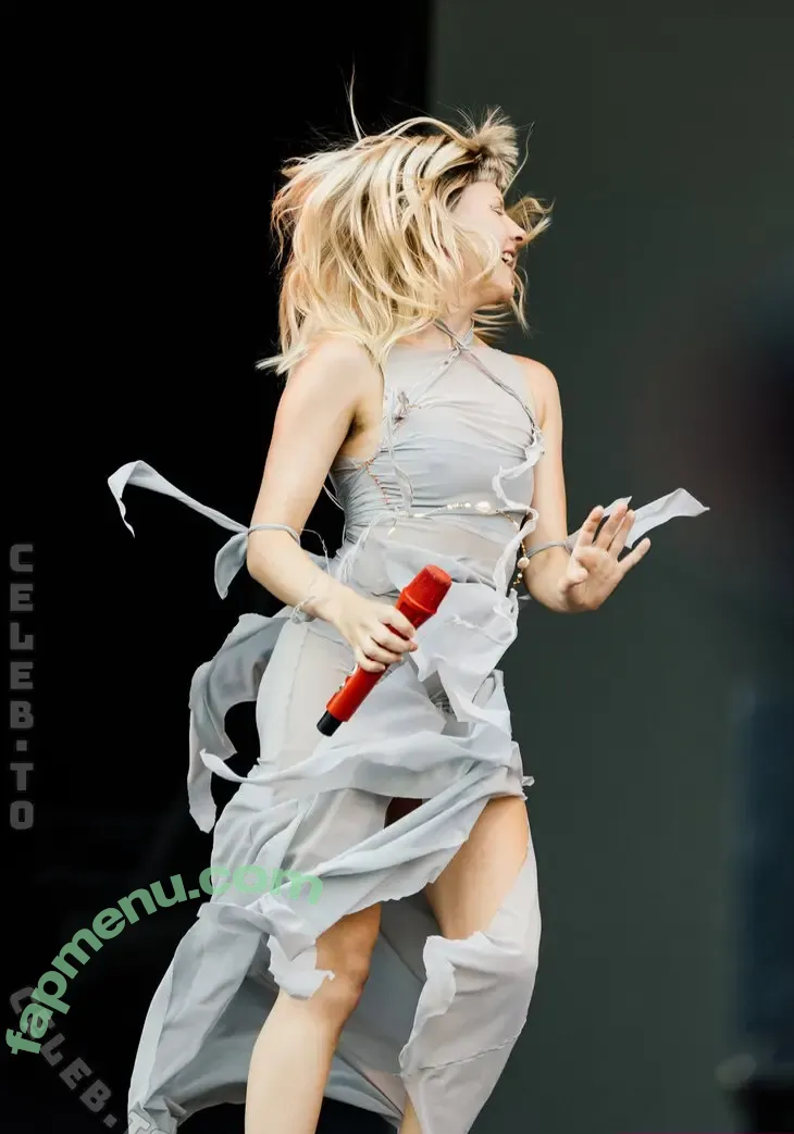 Aurora Aksnes nude photo #0585 (auroramusic / singer)