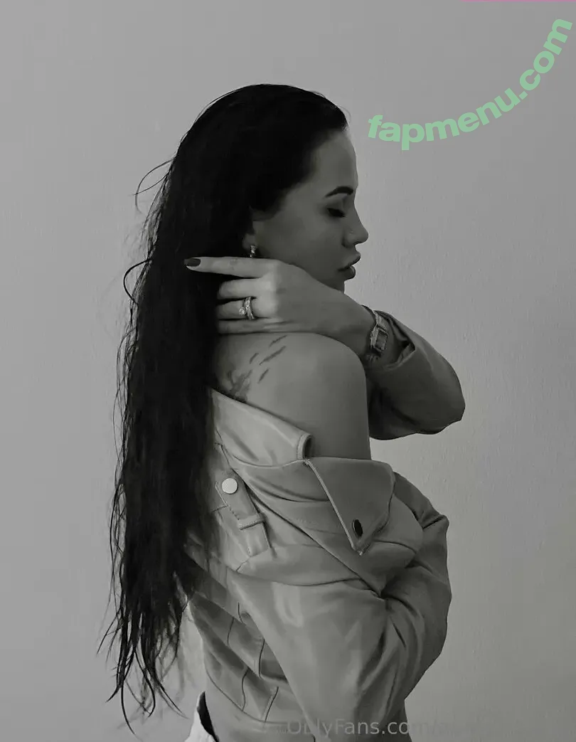 aurora_vinga nude photo #0001 (auroraaa.v)