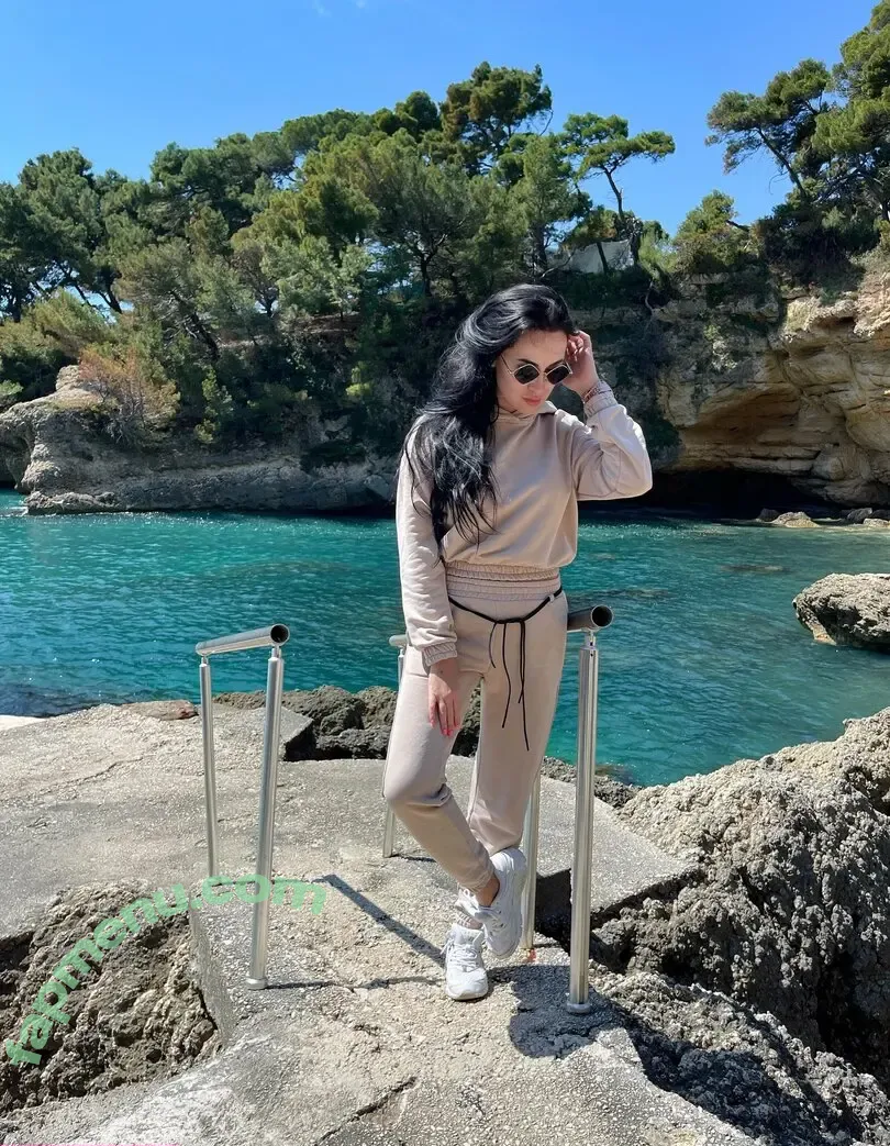 aurora_vinga nude photo #0002 (auroraaa.v)