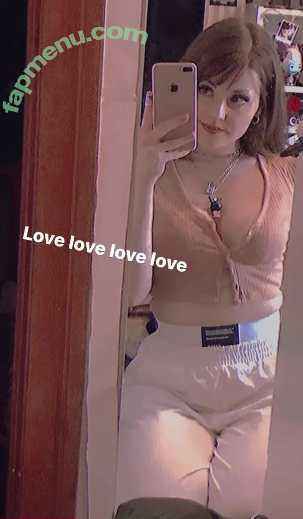 auroraiskira nude photo #0030 (kingauratv)