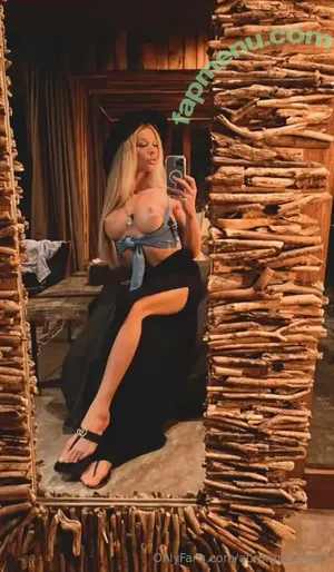auroranorthfan / aurora__north nude photo #0153