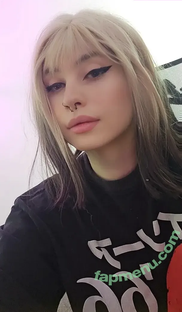 AutumnEev nude photo #0021 (AutumnEev)