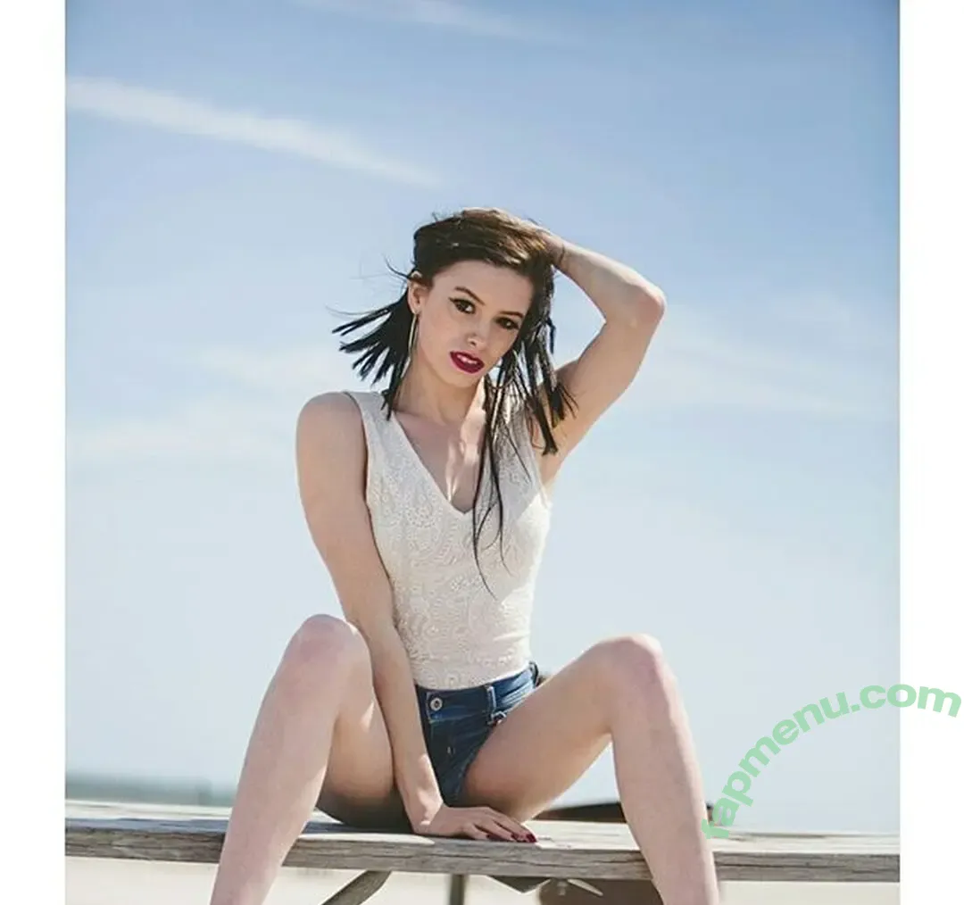 Autumnn_SGH nude photo #0073 (KimAshleyBailey / KimBailey / adventuresofautumnn)
