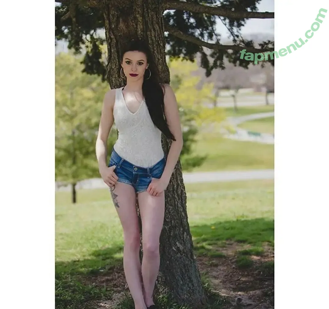 Autumnn_SGH nude photo #0081 (KimAshleyBailey / KimBailey / adventuresofautumnn)