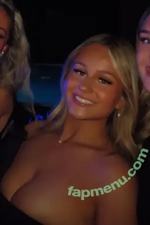 ava_hadley / Ava / XoCashPrincess1 / ava.ludwar / avaludwar nude photo #0115