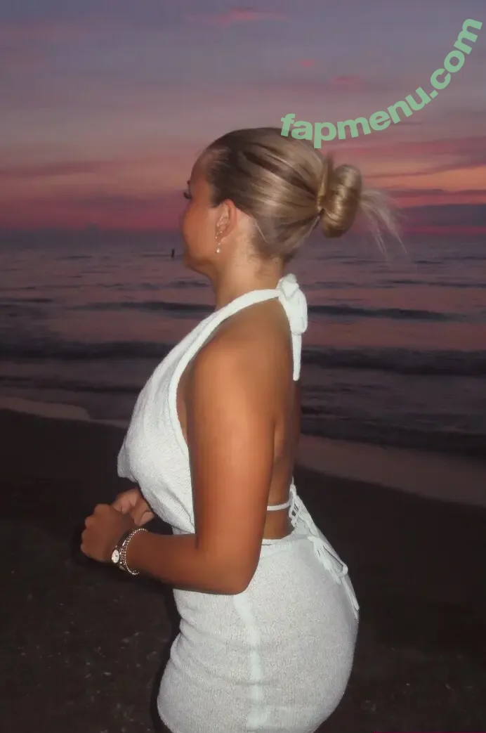 ava_hadley nude photo #0087 (Ava / XoCashPrincess1 / ava.ludwar / avaludwar)