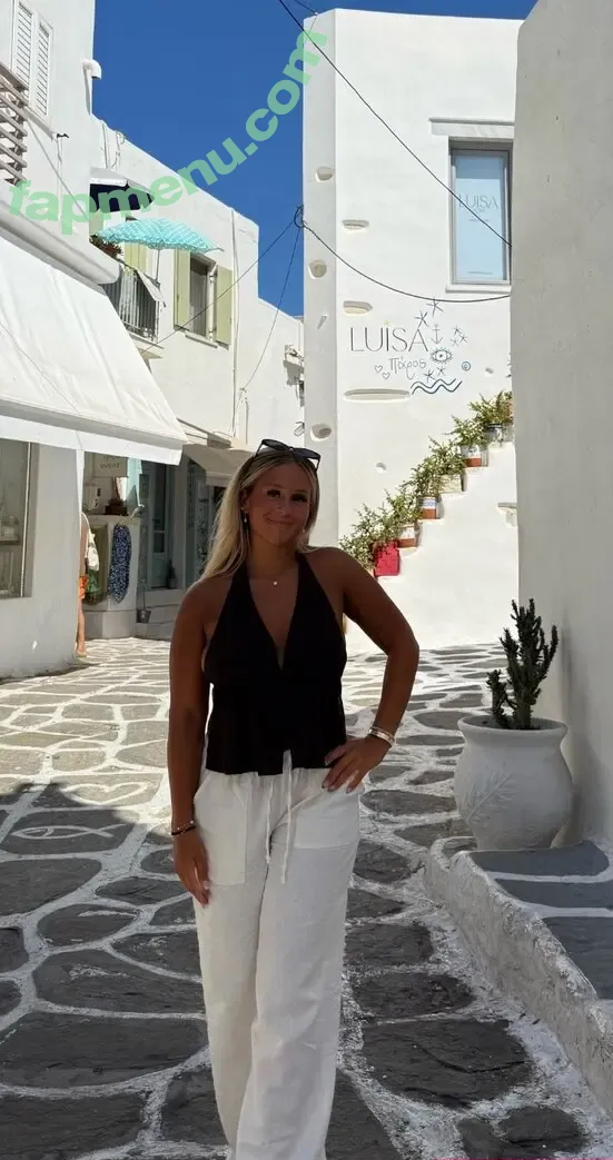 ava_hadley nude photo #0119 (Ava / XoCashPrincess1 / ava.ludwar / avaludwar)