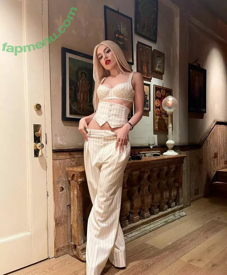 Ava Max nude photo #0443 (AvaMax / plharleyquinn)