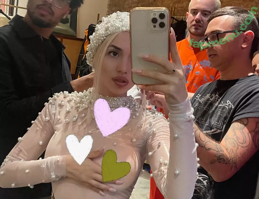 Ava Max nude photo #0450 (AvaMax / plharleyquinn)