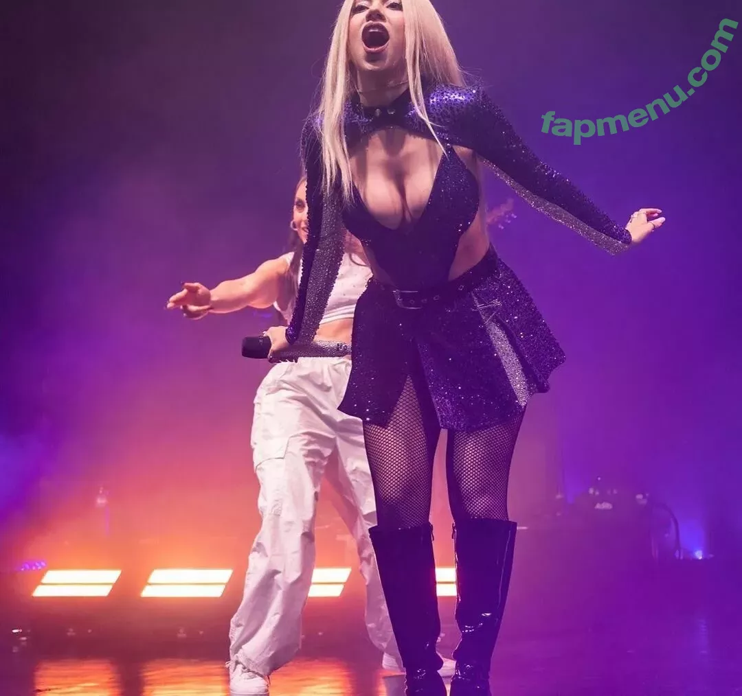 Ava Max nude photo #0488 (AvaMax / plharleyquinn)