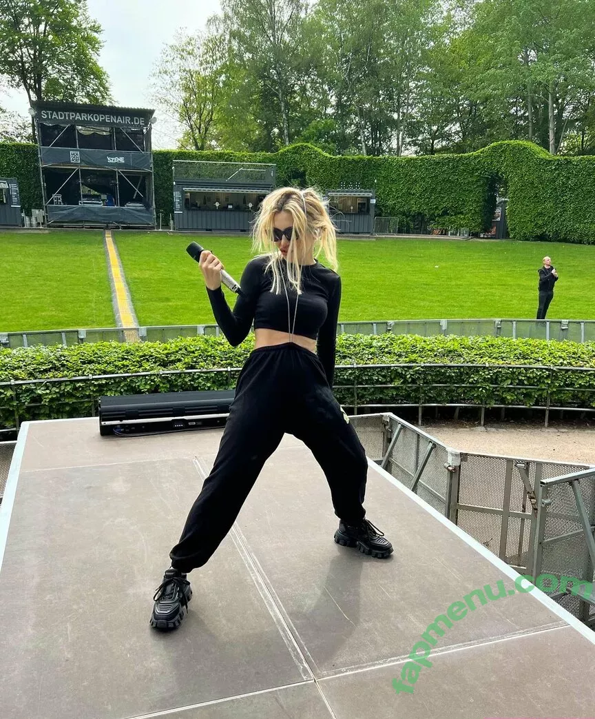 Ava Max nude photo #0509 (AvaMax / plharleyquinn)