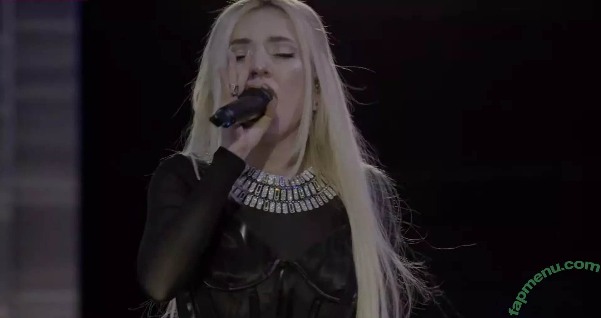 Ava Max nude photo #0881 (avamax / plharleyquinn)