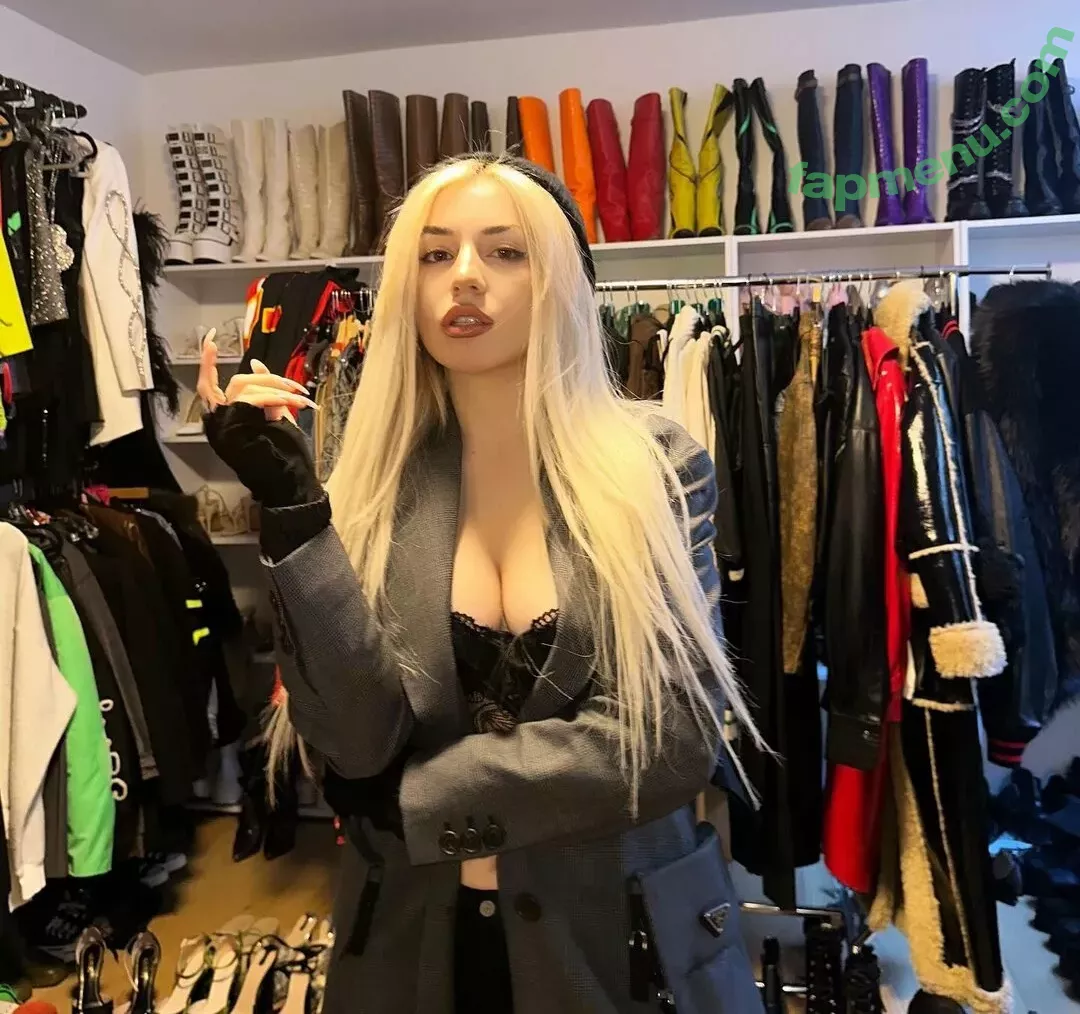 Ava Max nude photo #0887 (AvaMax / plharleyquinn)