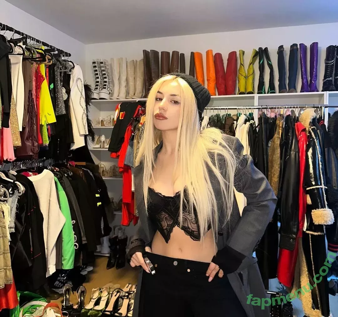 Ava Max nude photo #0889 (AvaMax / plharleyquinn)