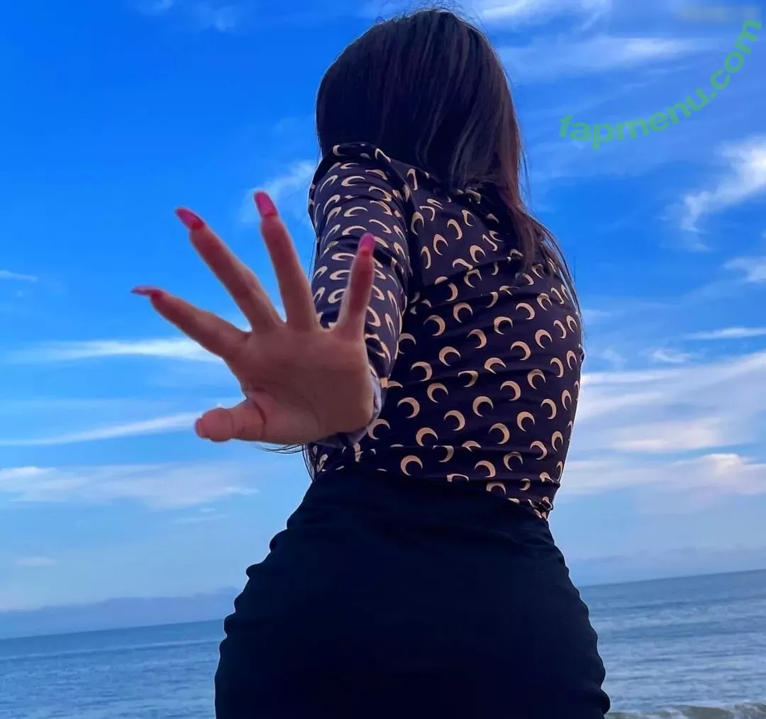 Ava Max nude photo #1105 (AvaMax / plharleyquinn)