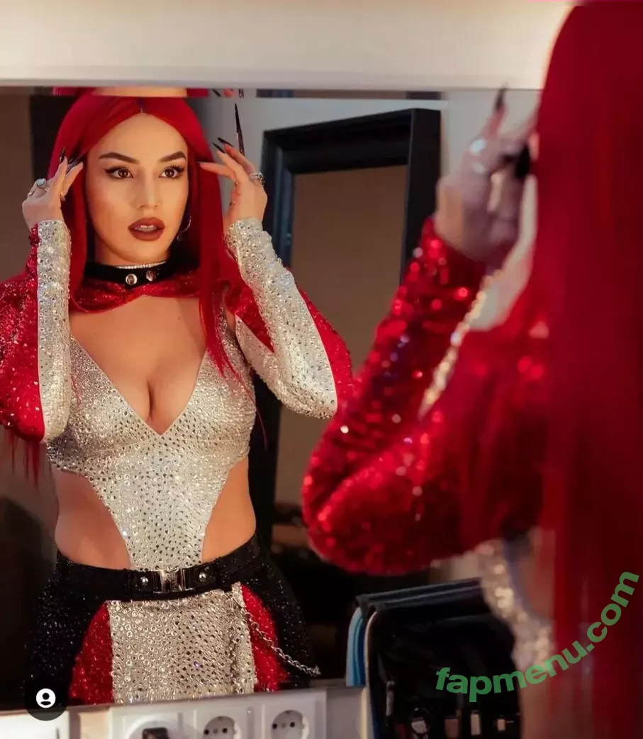 Ava Max nude photo #1130 (AvaMax / plharleyquinn)