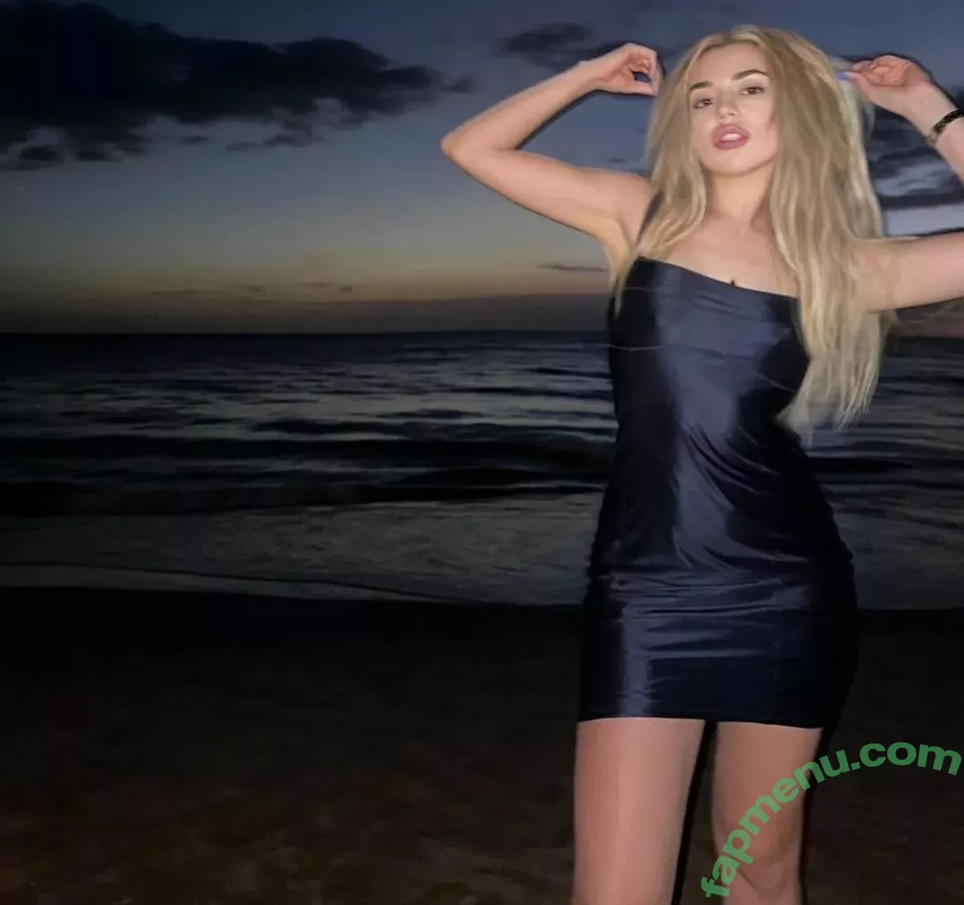 Ava Max nude photo #1201 (AvaMax / plharleyquinn)