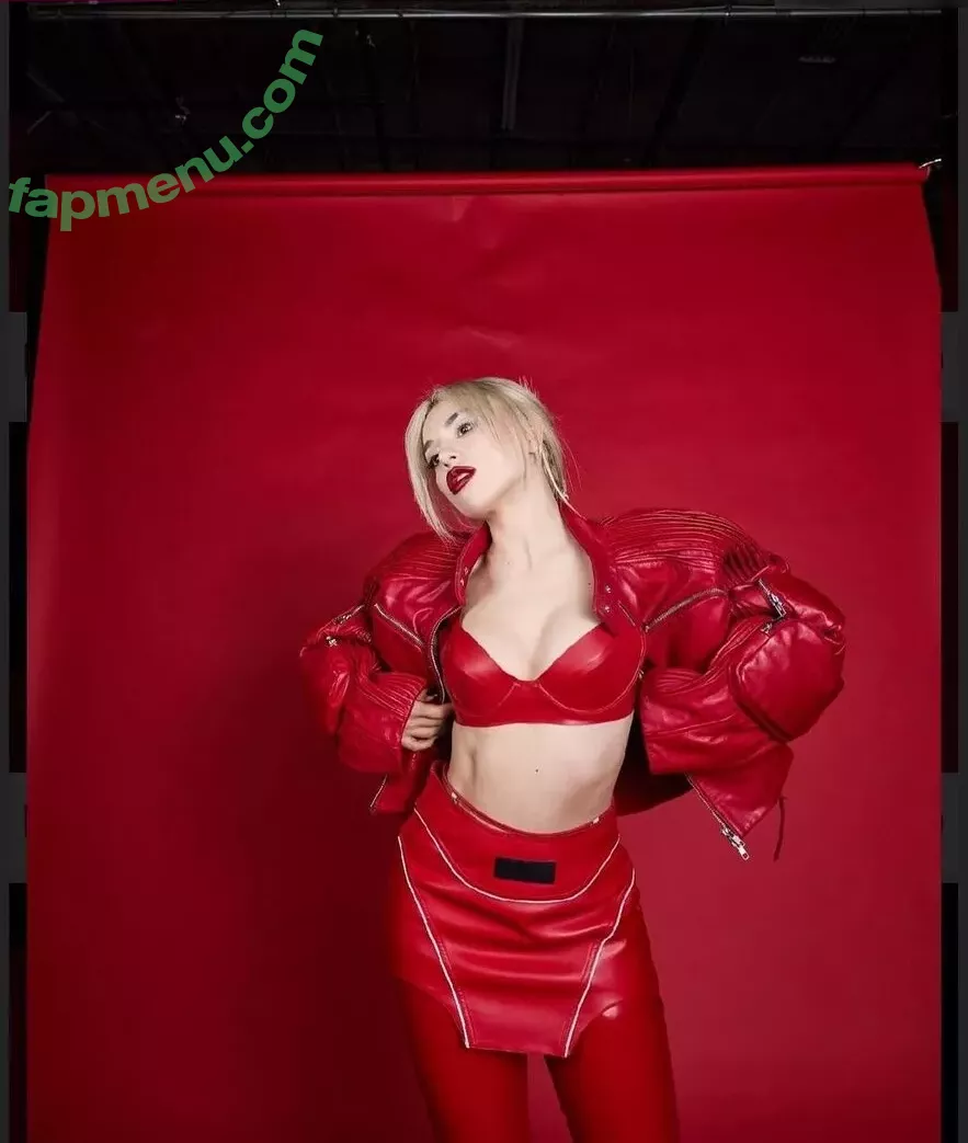 Ava Max nude photo #1300 (AvaMax / plharleyquinn)