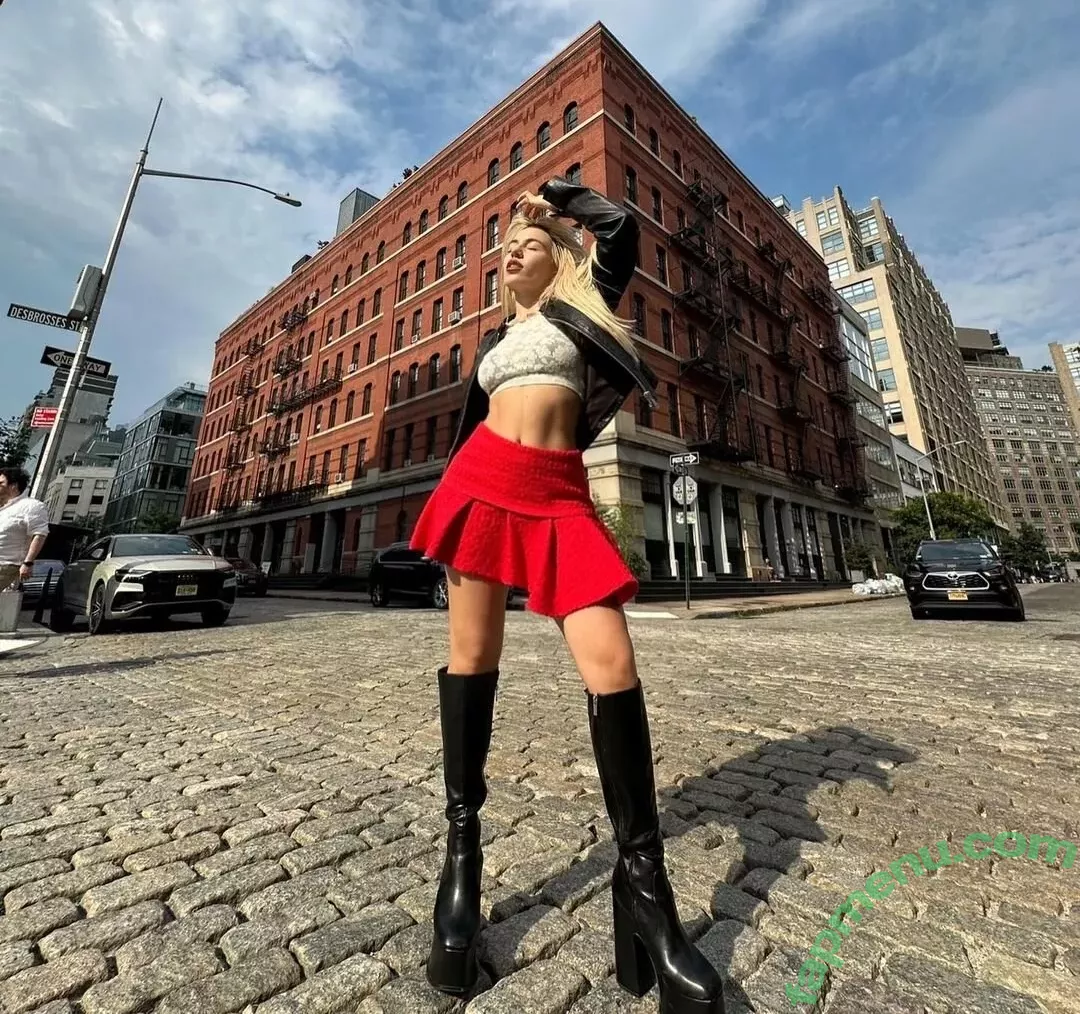 Ava Max nude photo #1317 (avamax / plharleyquinn)