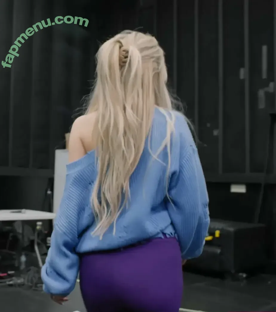 Ava Max nude photo #1535 (avamax / plharleyquinn)