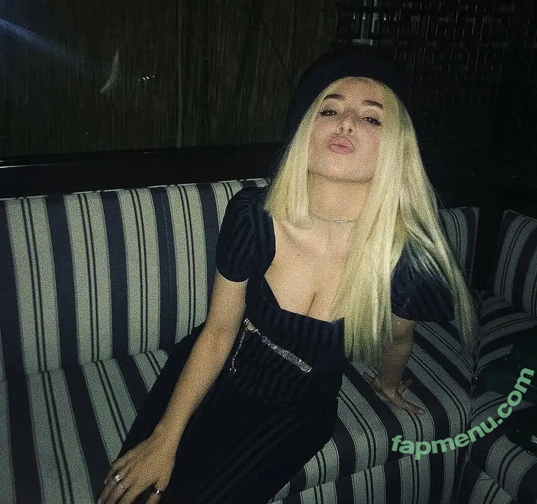 Ava Max nude photo #1735 (avamax / plharleyquinn)