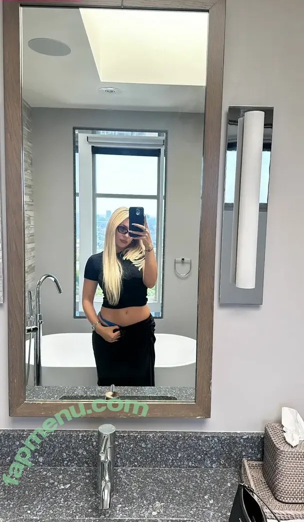Ava Max nude photo #1745 (avamax / plharleyquinn)