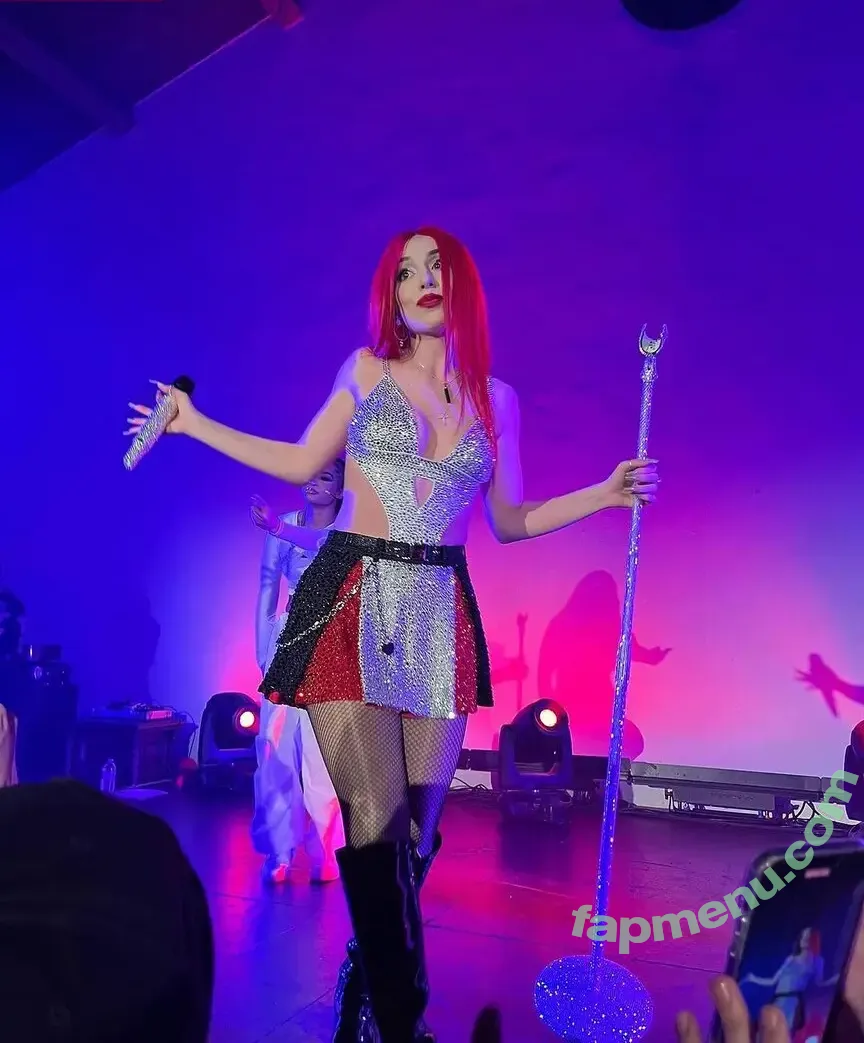 Ava Max nude photo #1832 (avamax / plharleyquinn)