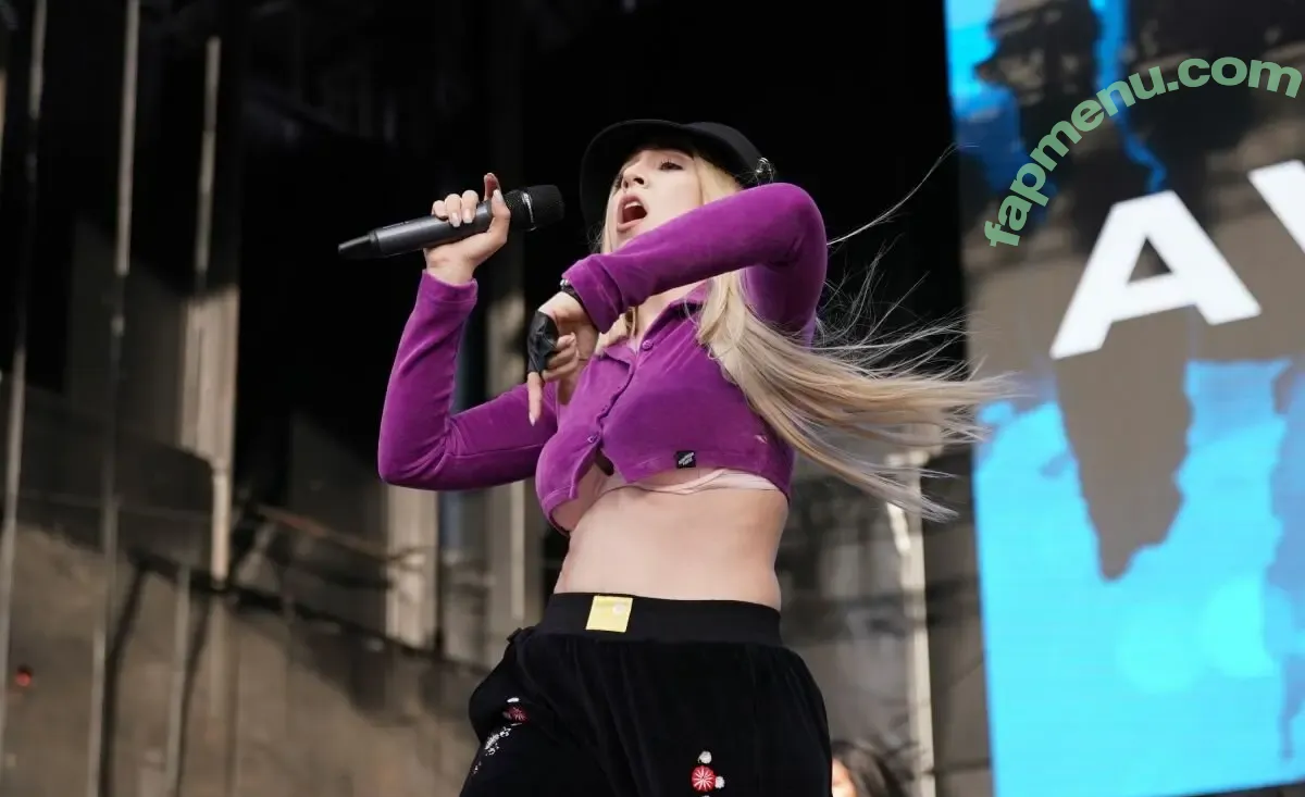 Ava Max nude photo #1845 (avamax / plharleyquinn)