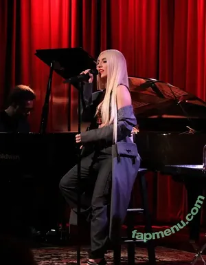 Ava Max / avamax / plharleyquinn nude photo #2316