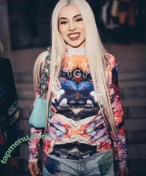 Ava Max / avamax / plharleyquinn nude photo #2368