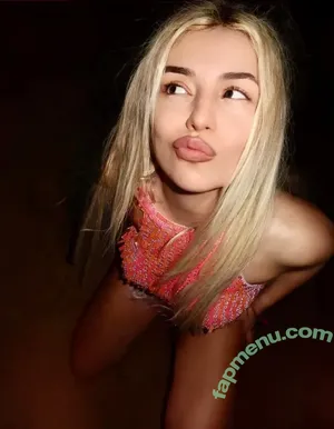 Ava Max / avamax / plharleyquinn nude photo #2492