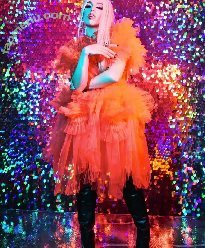 Ava Max nude photo #2372 (avamax / plharleyquinn)