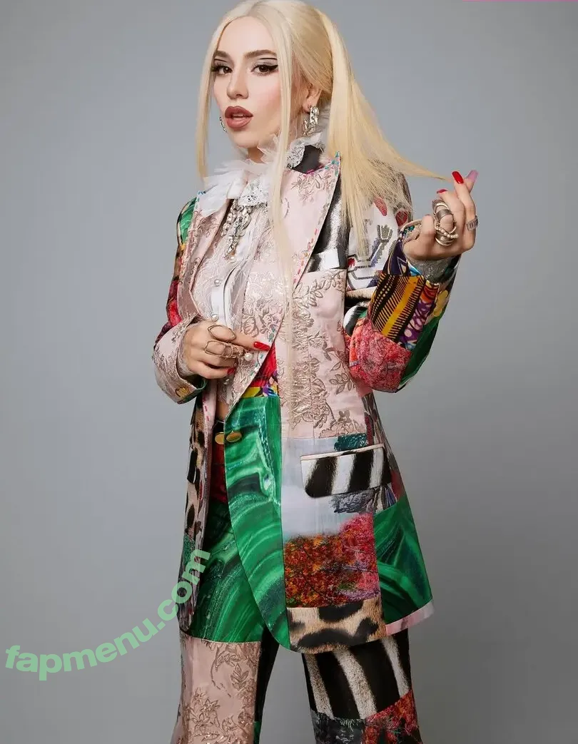 Ava Max nude photo #2418 (AvaMax / plharleyquinn)