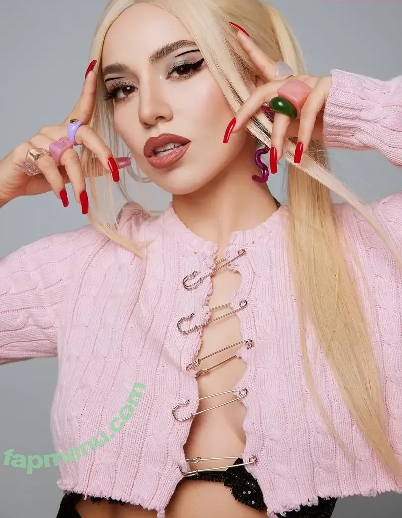 Ava Max nude photo #2419 (AvaMax / plharleyquinn)