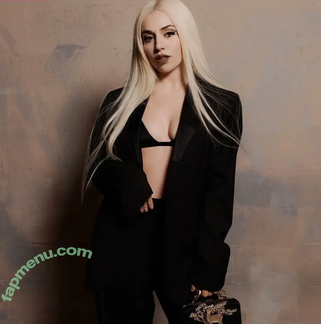 Ava Max nude photo #2481 (avamax / plharleyquinn)
