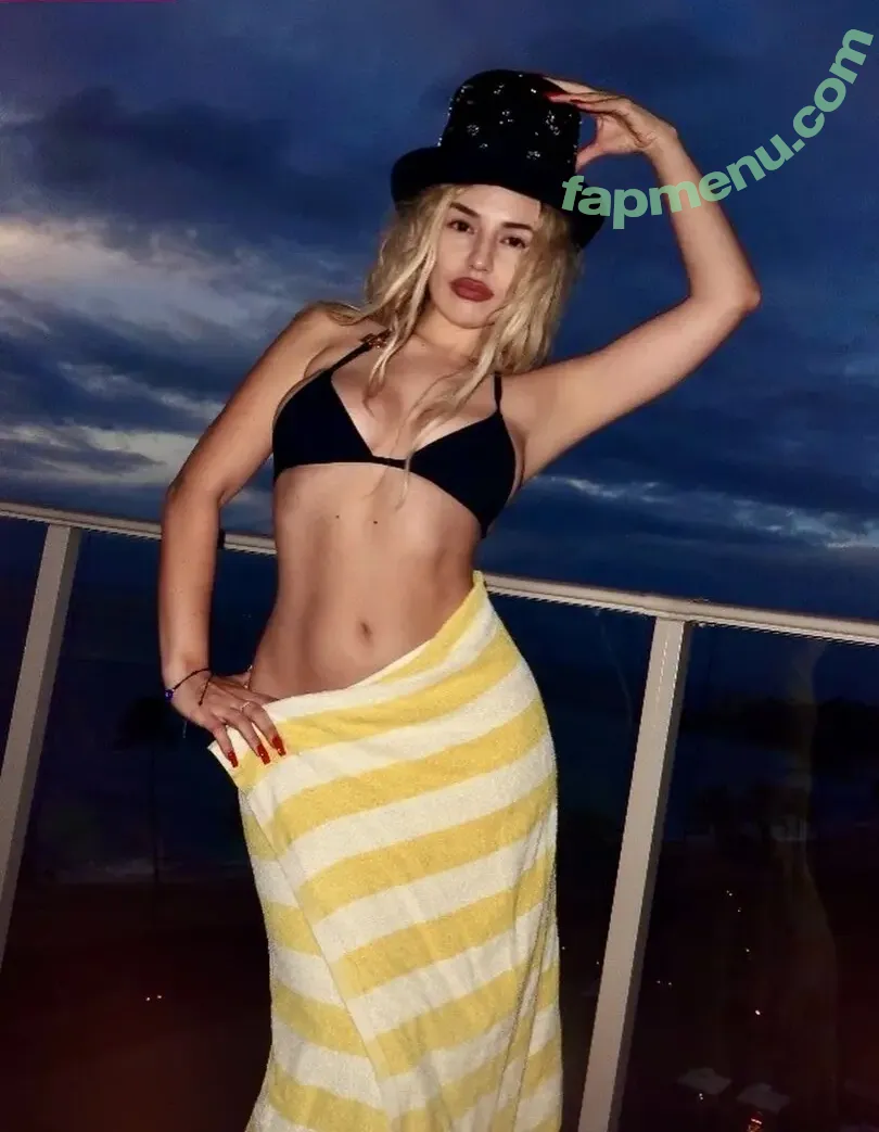 Ava Max nude photo #2493 (avamax / plharleyquinn)