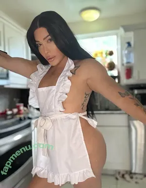 ava_mummyts / ava_muscle_mommy / ava_muscle_mommy.ts / avawwe_ nude photo #0020