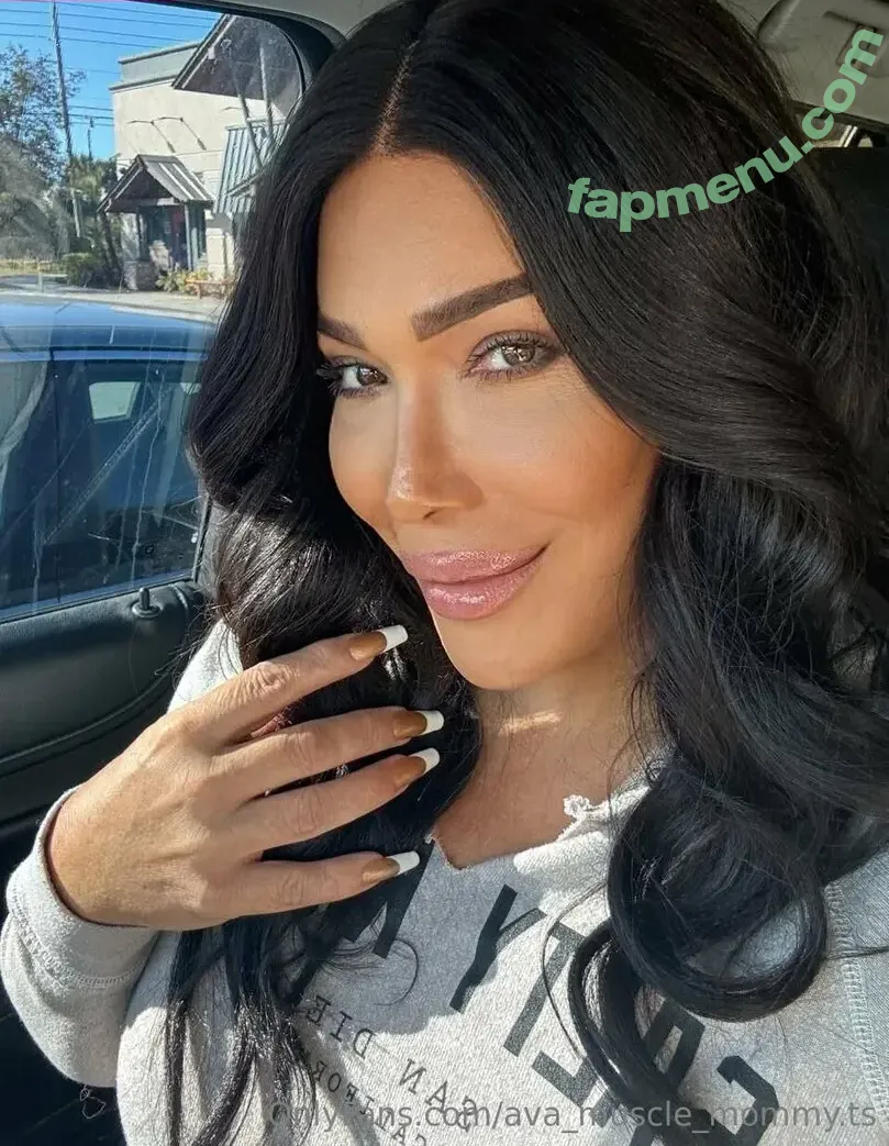 ava_muscle_mommy.ts nude photo #0001 (ava_muscle_mommy)