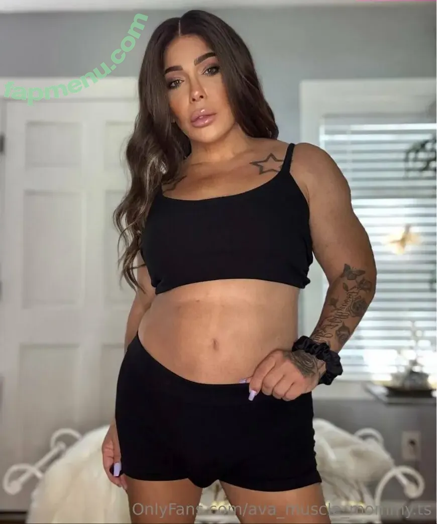 ava_muscle_mommy.ts nude photo #0129 (ava_muscle_mommy)