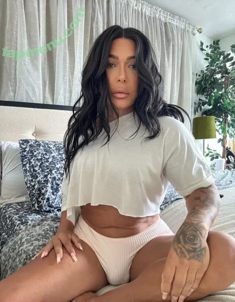 ava_muscle_mommy.ts nude photo #0131 (ava_muscle_mommy)