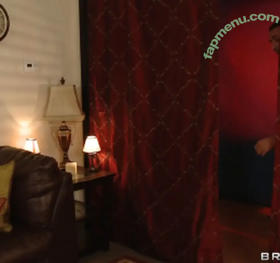 Ava Rose nude photo #0338 (Onlyavarose / theonlyavarose)